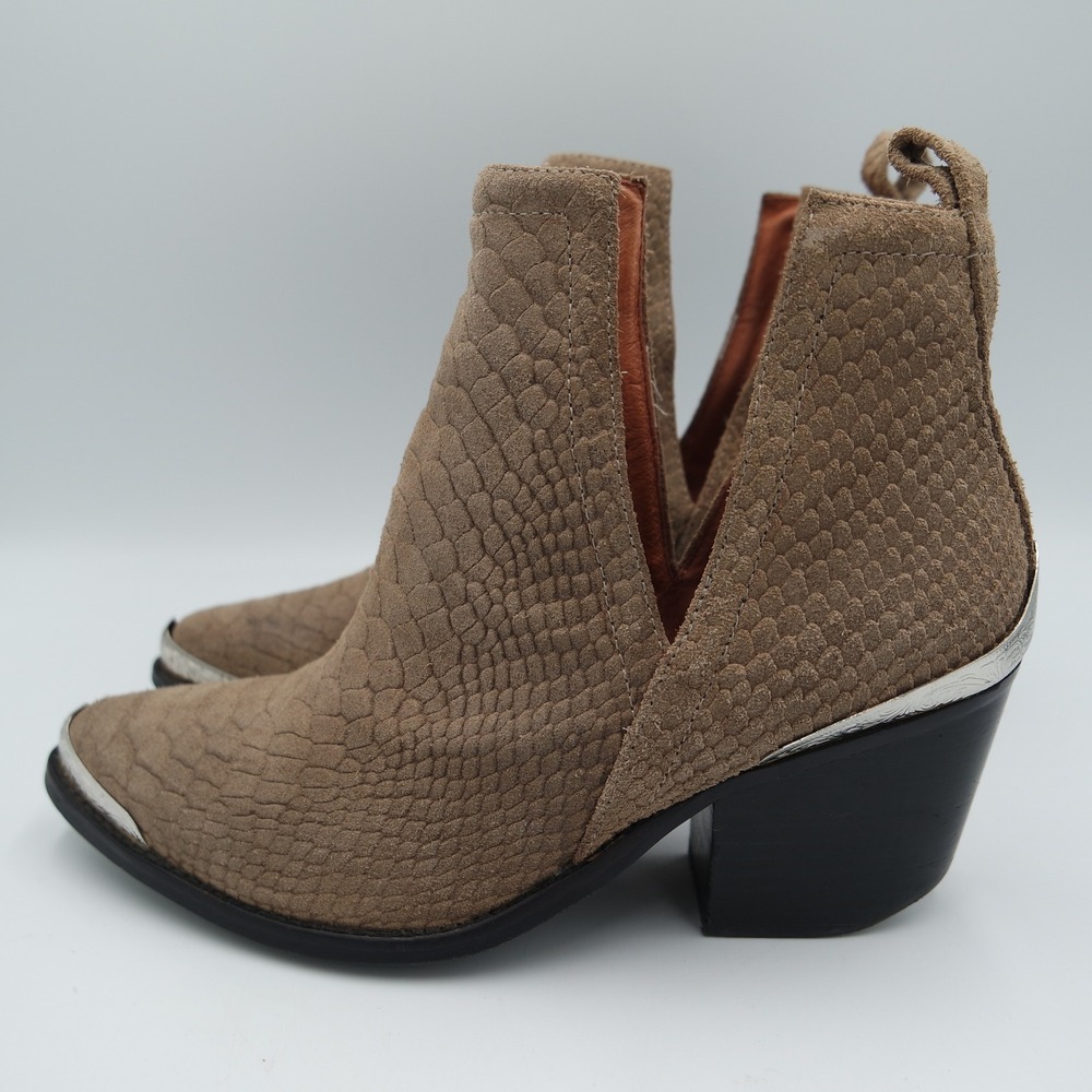 Jeffrey Campbell Cromwell Taupe Snake Embossed Suede Western Ankle Boots Size 7